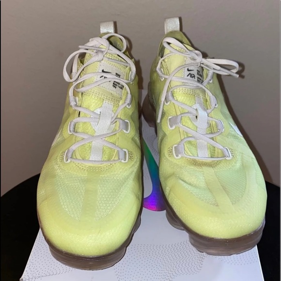 Women’s Nike Air Vapormax 2019 SE - Picture 5 of 6
